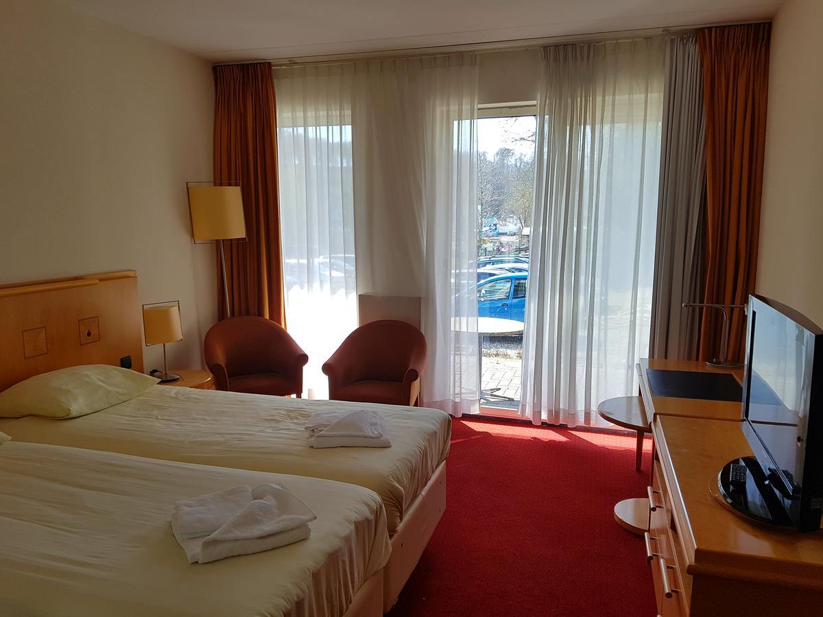 Hotel 2000 Valkenburg Valkenburg aan de Geul Екстер'єр фото